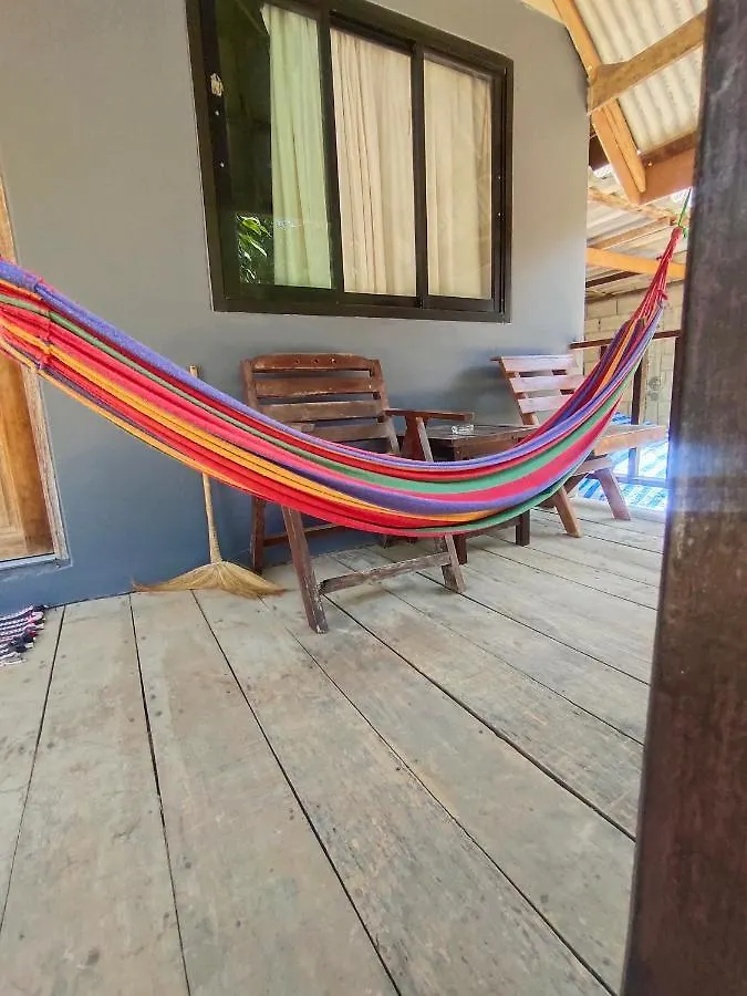 Hotel Khlong Khong Simple House Ko Lanta Thailand